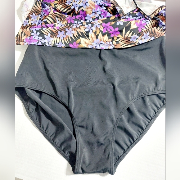 It Figures 2 Piece Floral Swimsuit Top and Skirt Size 20W - Picture 9 of 12